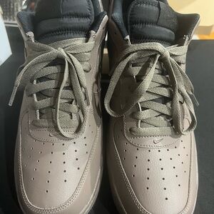 Nike Air Force 1 07 Dark Mushroom Size 13